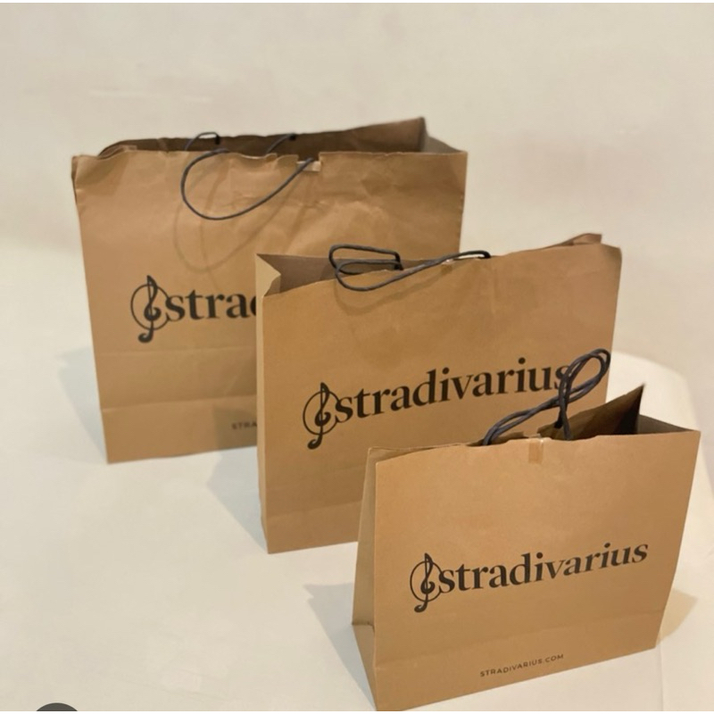 

Paperbag Stradivarius