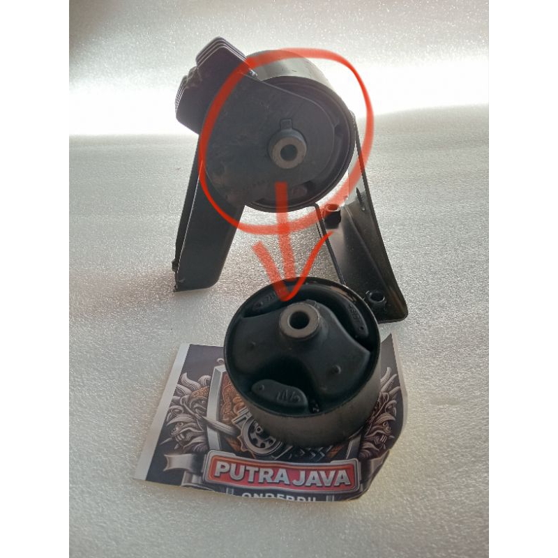 Karet Bushing engine mounting belakang Suzuki Ertiga original