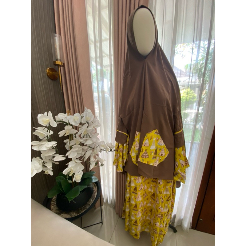 Preloved Gamis Set Syari Deanara Like New Dipake 3x