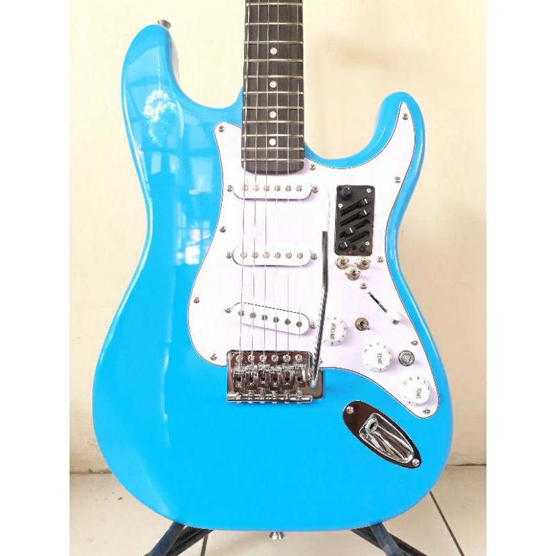 Gitar Charvel Stratocaster With Piezzo Custom High Quality