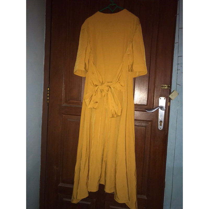 preloved dress kuning merk vonda AU brand