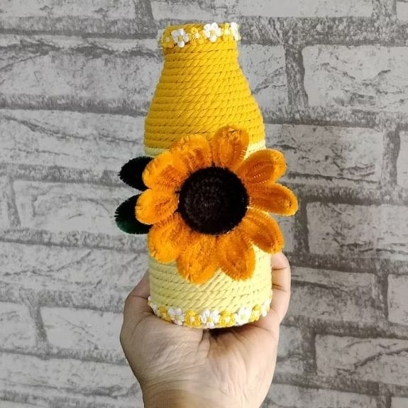 Prakarya Anak Sekolah' Vas Bunga Cantik Dari Botol Kaca Bekas 500 Ml