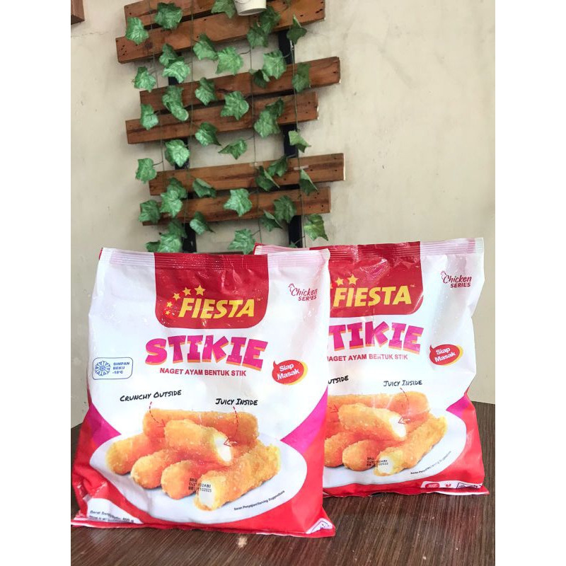 

AYAM NUGGET/FIESTA STICKIE NUGGET 500gr /AYAM GORENG/NUGGET STICKIE