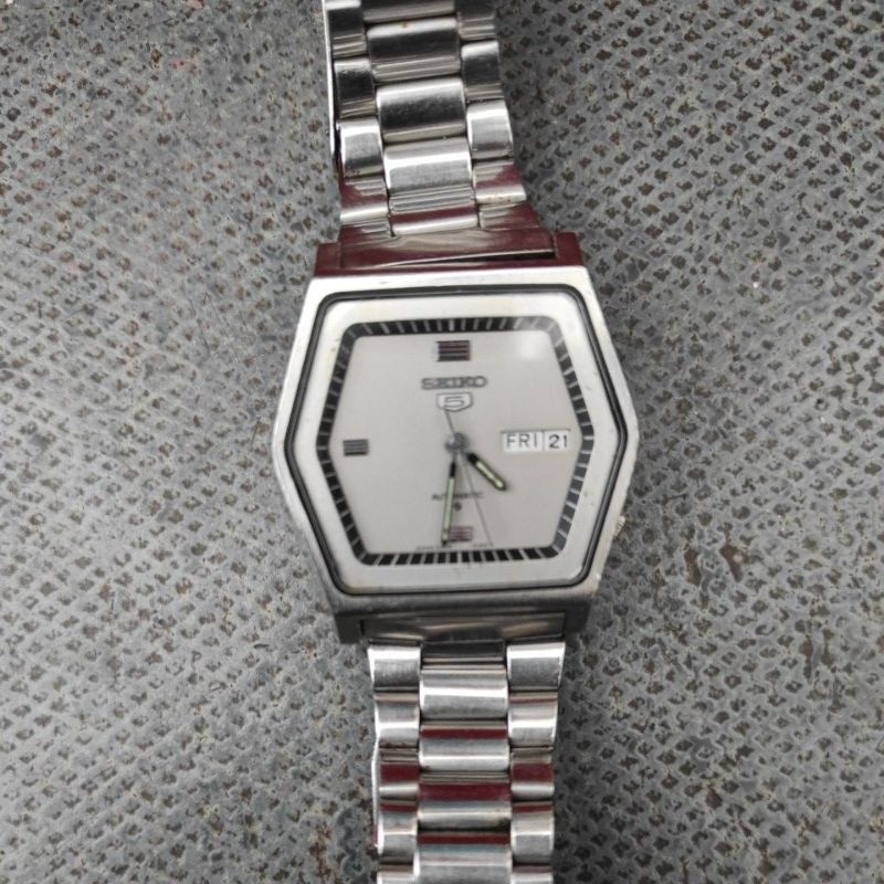 jam tangan Seiko 5 hexagonal automatis full original bekas