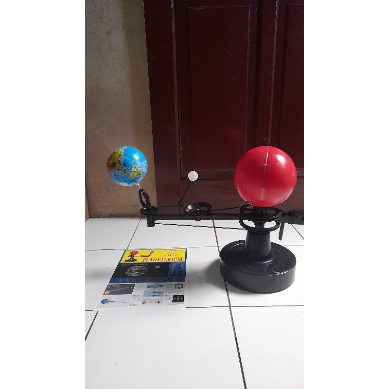 model gerhana. alat peraga gerhana matahari gerhana bulan. planetarium