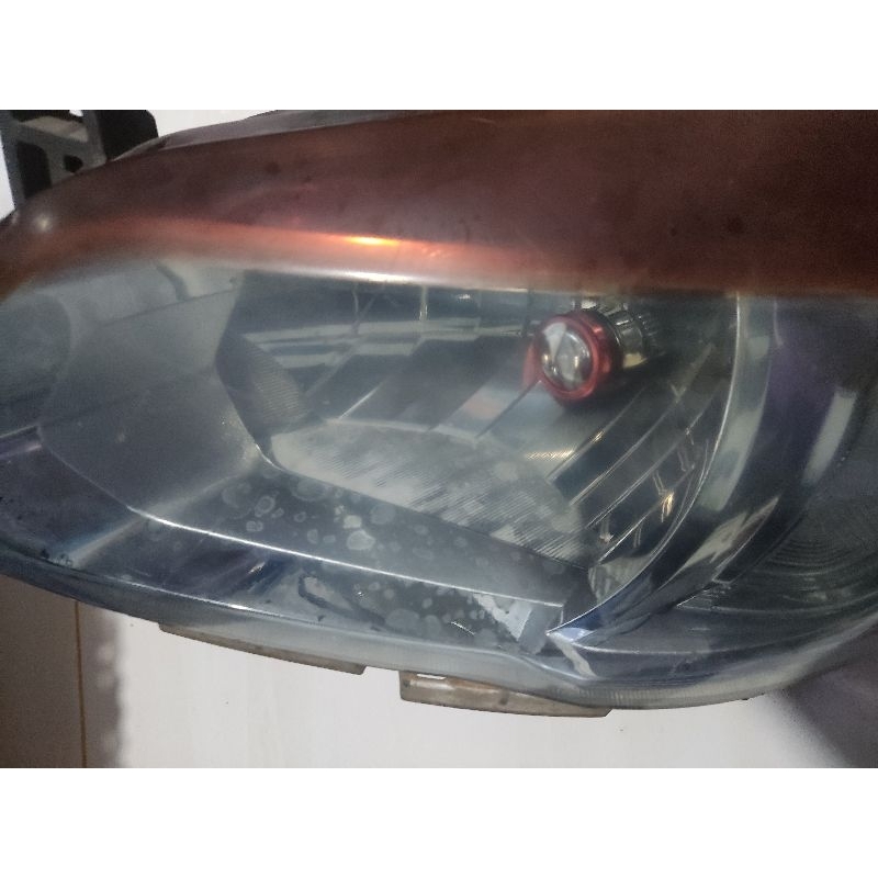 Headlamp bekas Chevrolet Spin