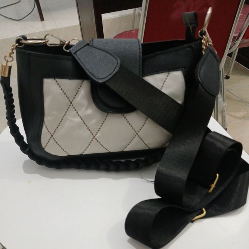 tas slempang wanita (blvr)