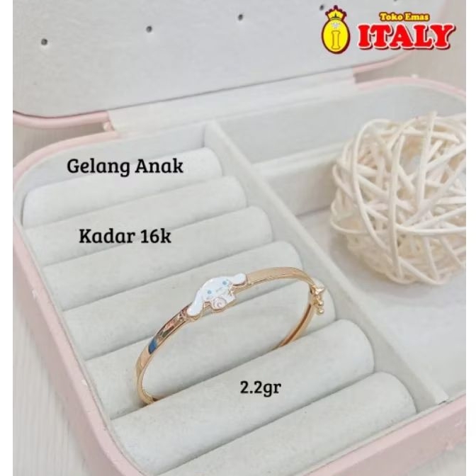 gelang emas tua variasi karakter