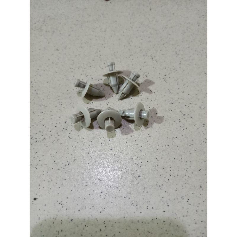 kancing klip consolebox mobil Avanza Inova Rush