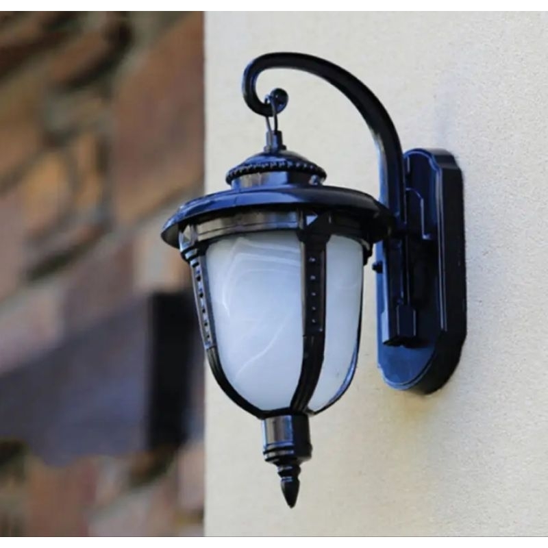 lampu dinding outdoor klasik