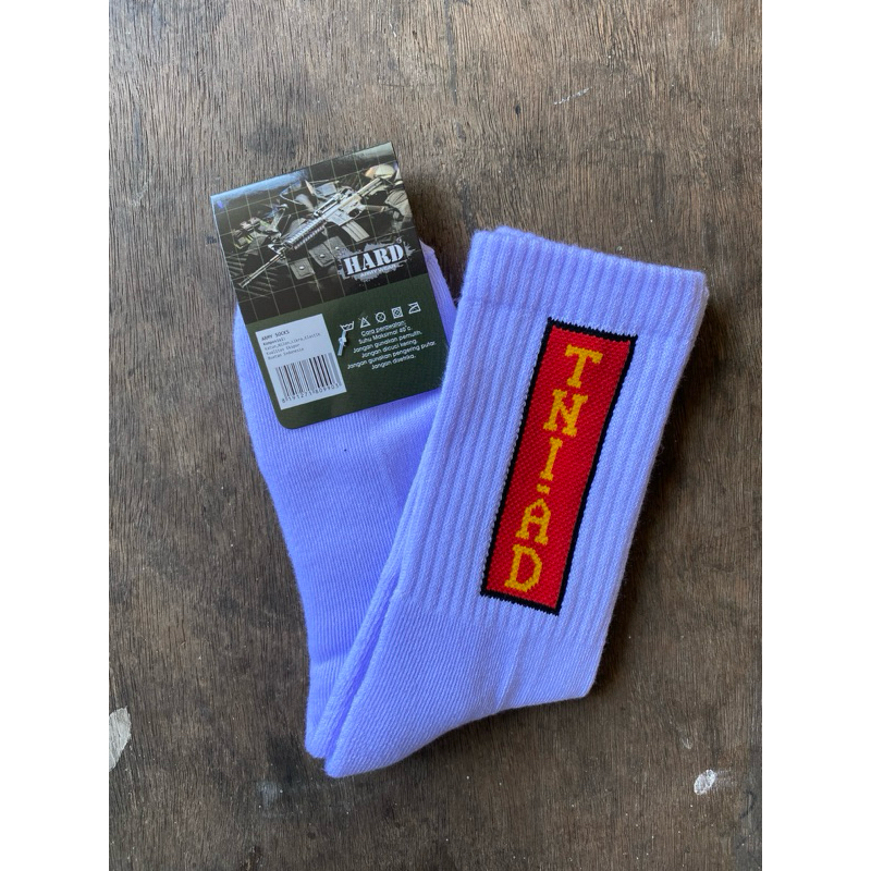 kaos kaki olahraga TNI AD