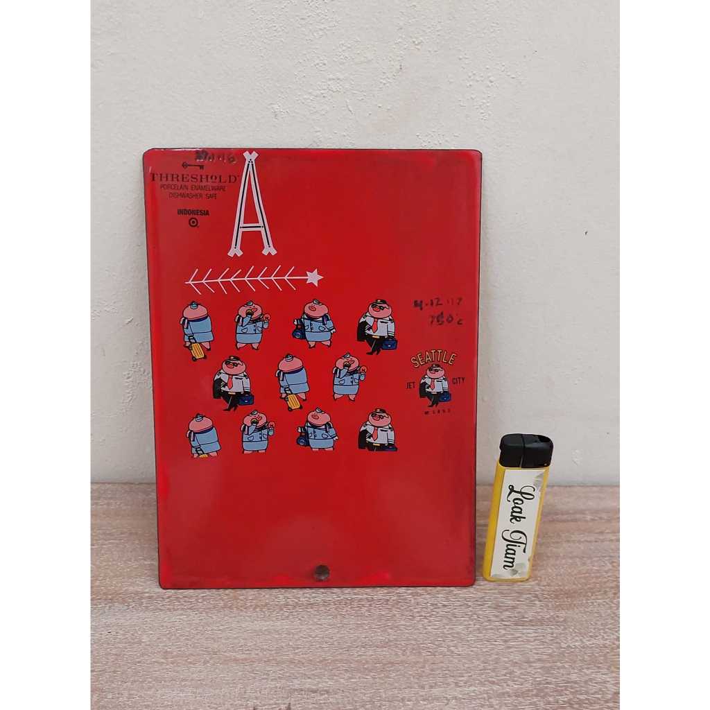 pajangan iklan enamel seattle merah