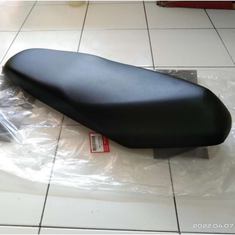 jok sadel seat comp honda beat karbu original baru AHM 77200-KVY-700