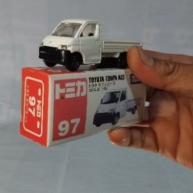 diecast tomica grandmax pickup town ice