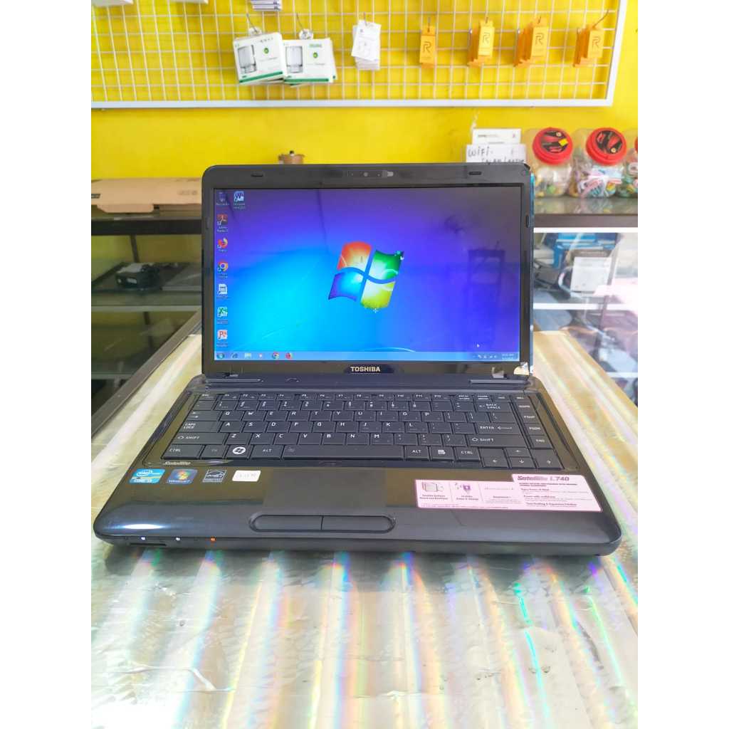 PROMO Laptop TOSHIBA SATELLITE L740CORE i3-M380 RAM 4GB