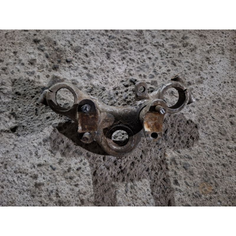 segitiga t atas honda cb200 cb 200 twin original