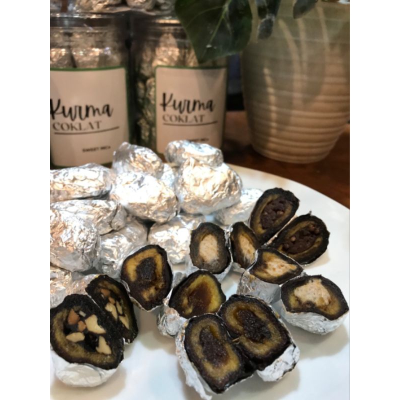 

Kurma Coklat