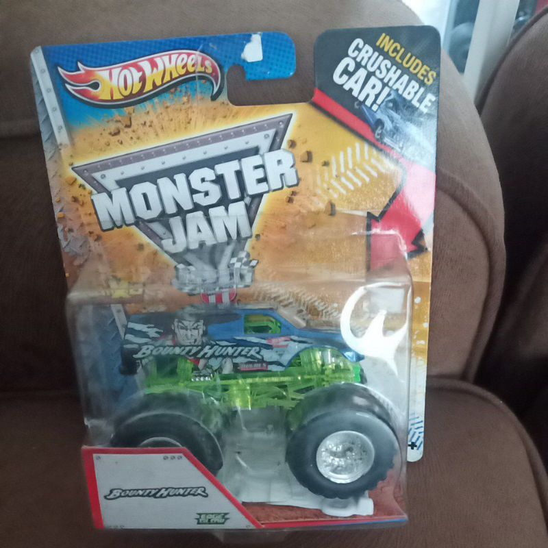 bounty hunter monster jam hotwheels edge glow