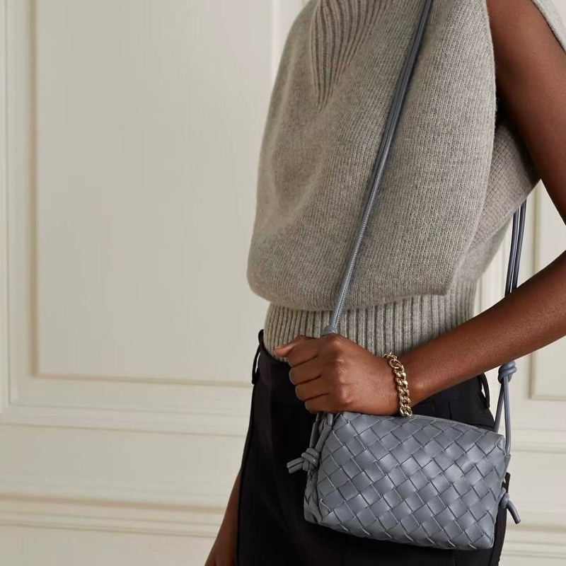 Original Bottega Veneta BV Mini Loop Intrecciato Camera Bag / Crossbody Bag in Soft Lambskin Leather