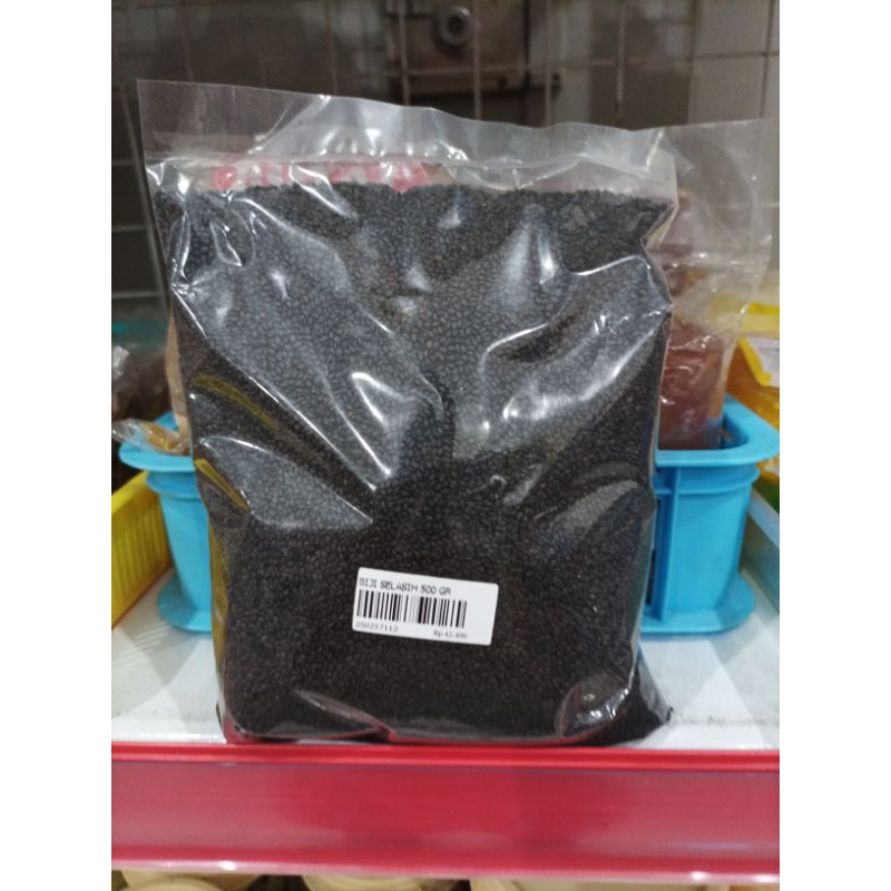 

Biji Selasih Basil Seeds Hitam Campuran Minuman 500 Gram