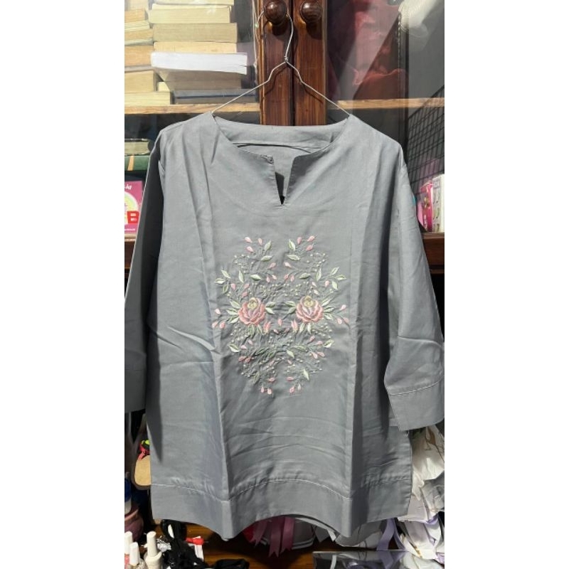 [PRELOVED] Blouse Katun Bordir Bunga Wanita One Size