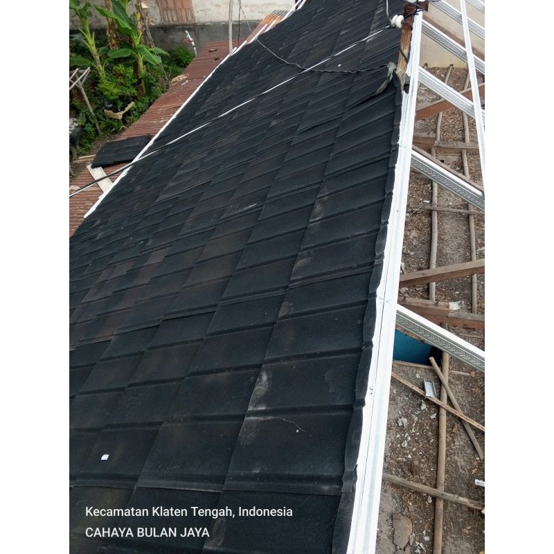 baja ringan terpasang