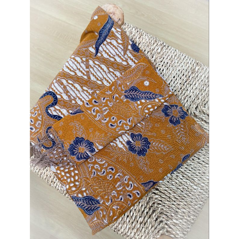Kamen Sutra Paris Orange motif Batik Set Selendang