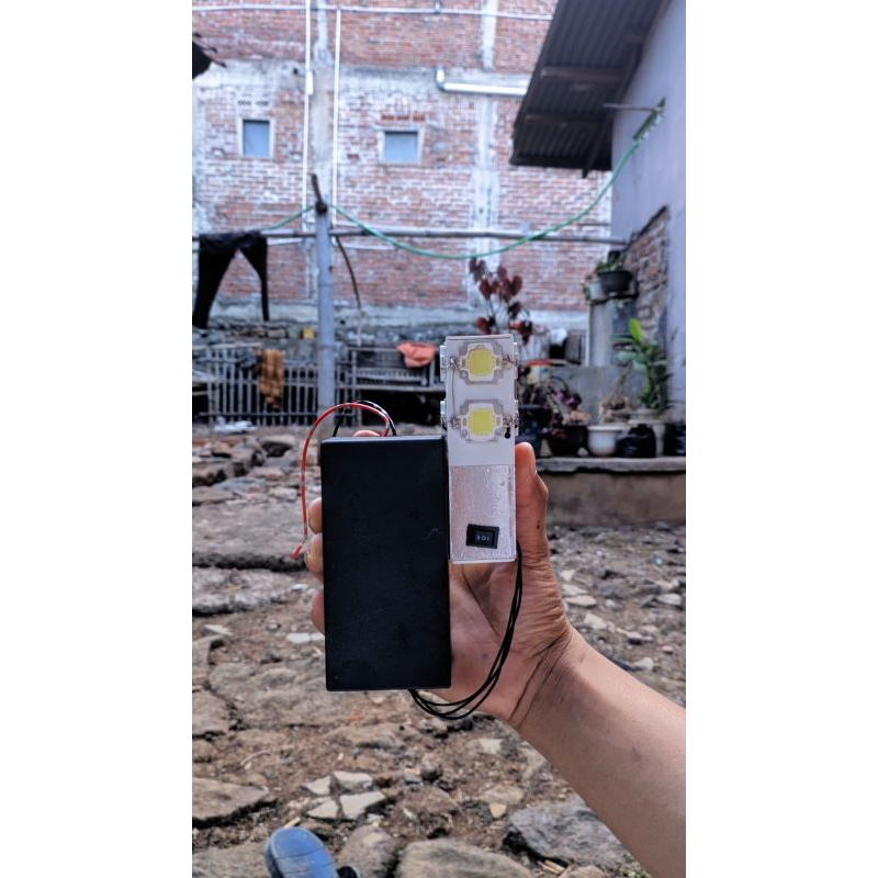 Isi lampu rotari rakitan tanpa toples 8 LED hpl 12/24 volt