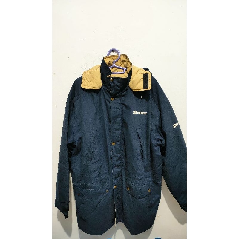 Jaket tebal musim dingin