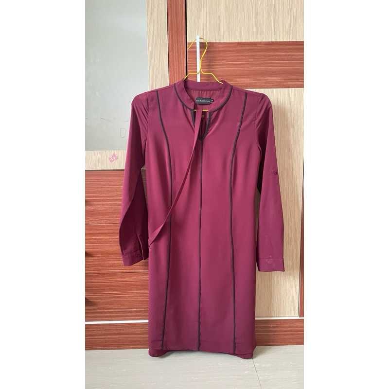 dress executive merah