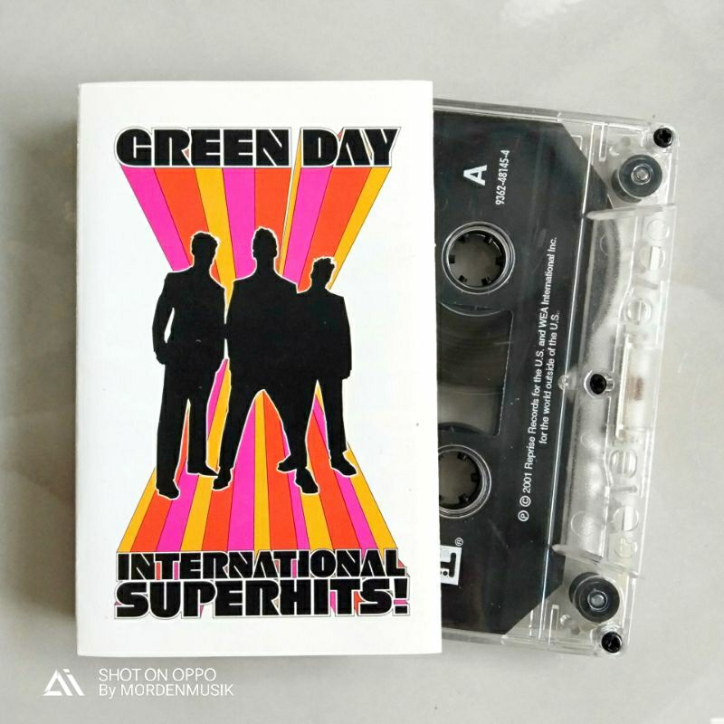 Kaset Green Day album International Superhits