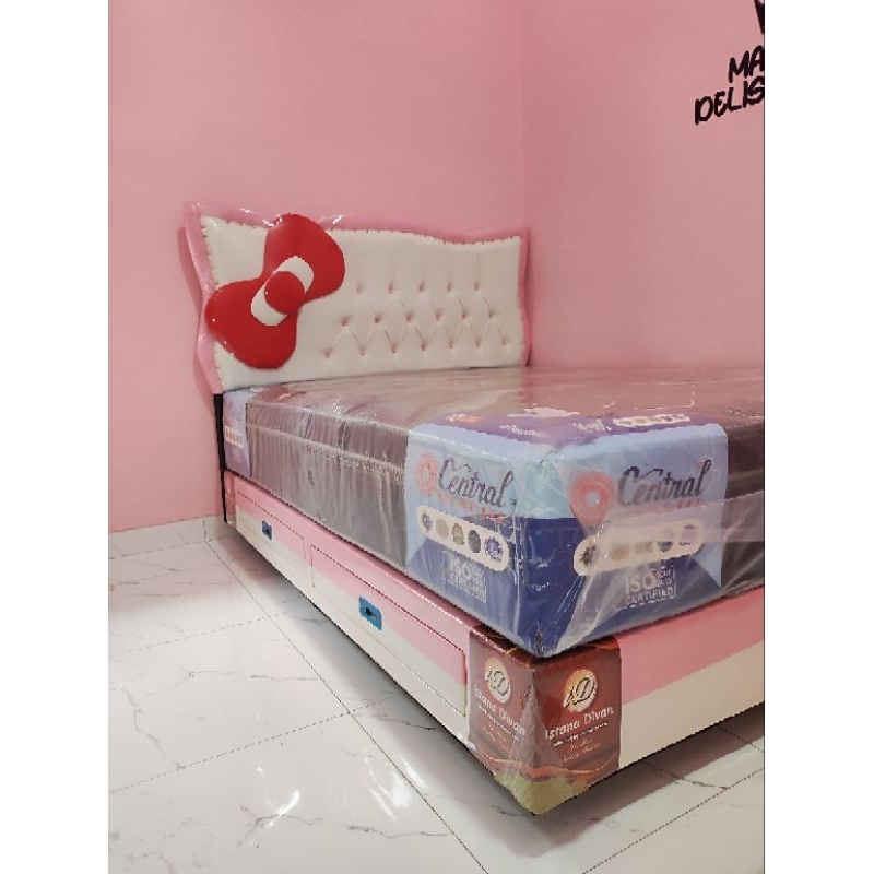 SET DIVAN DIPAN TEMPAT TIDUR KARAKTER HELLO KITTY+SPRINGBED CENTRAL ELEMENT
