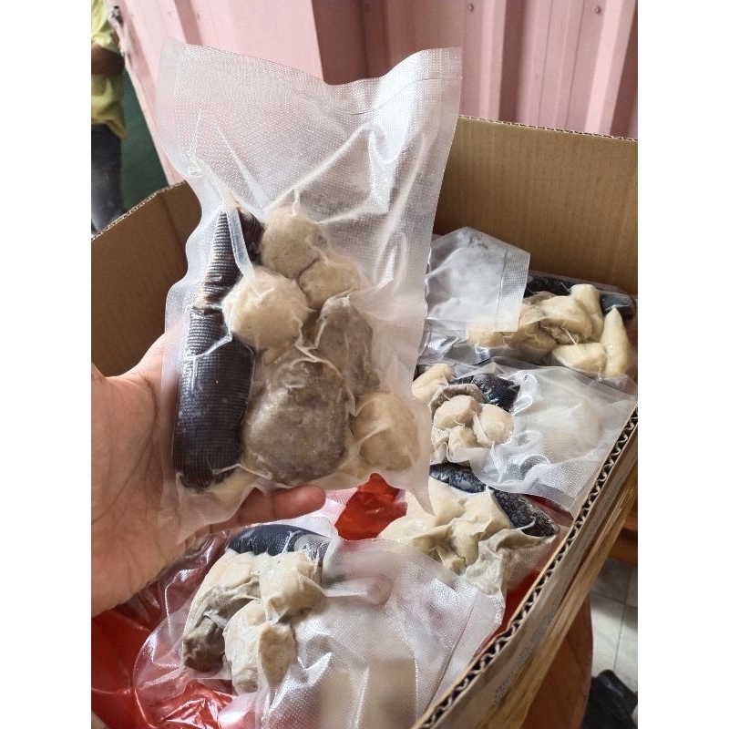 

Pempek ikan tenggiri isi 10 pcs