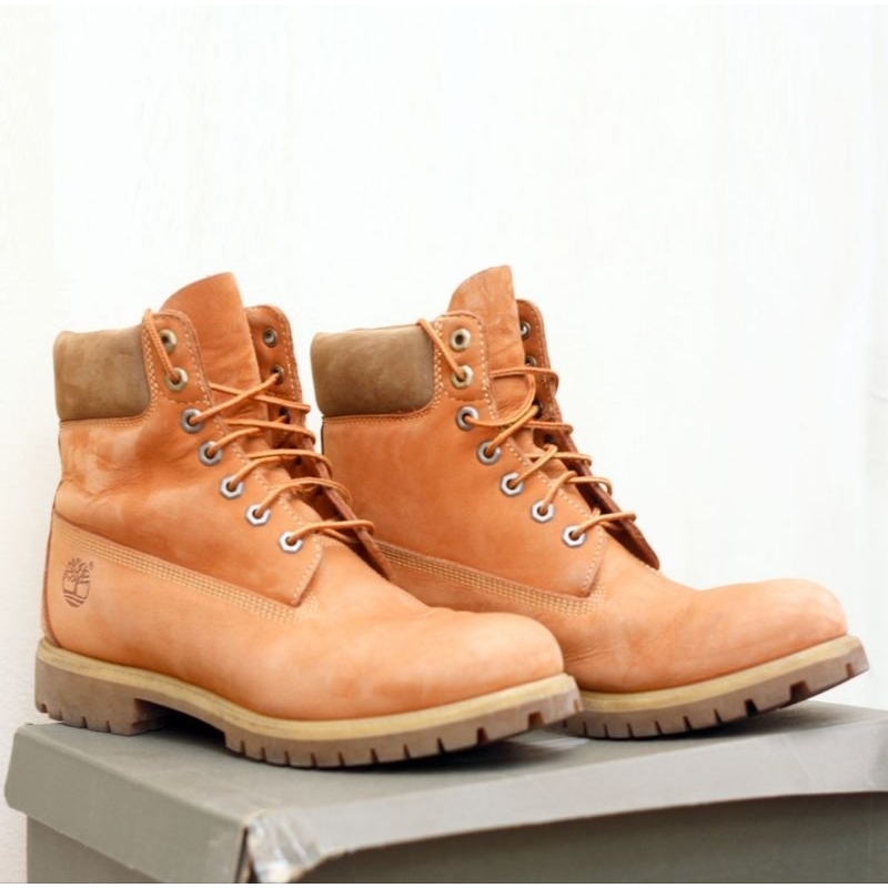Timberland 6 Inch Premium Boots size 44
 ORIGINAL