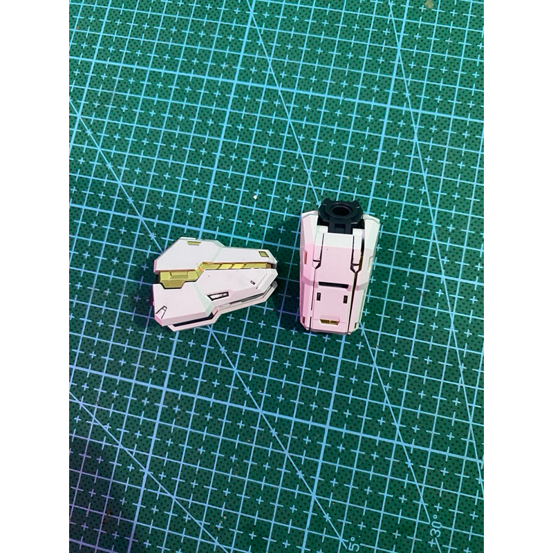 Eternal Star Glory Stargazer MG 1/100 Part Shoulders / Bahu