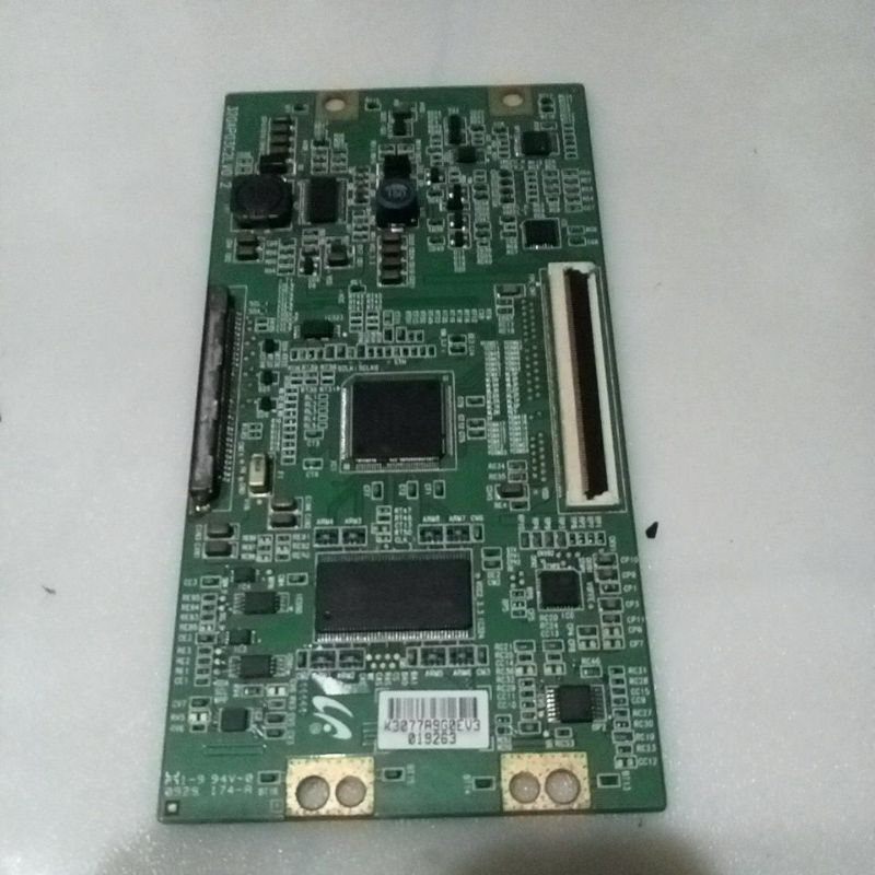 TCON TELEVISI SAMSUNG LA 32 C 450 E1