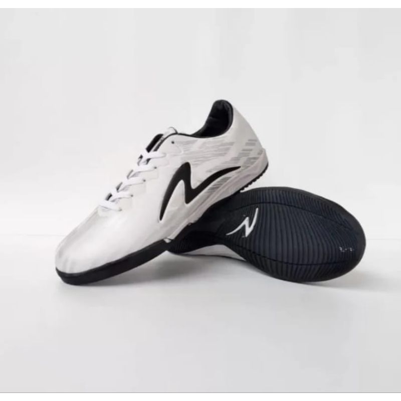 sepatu futsal specs infinity silver terbaru/sepatu futsal specs terkece