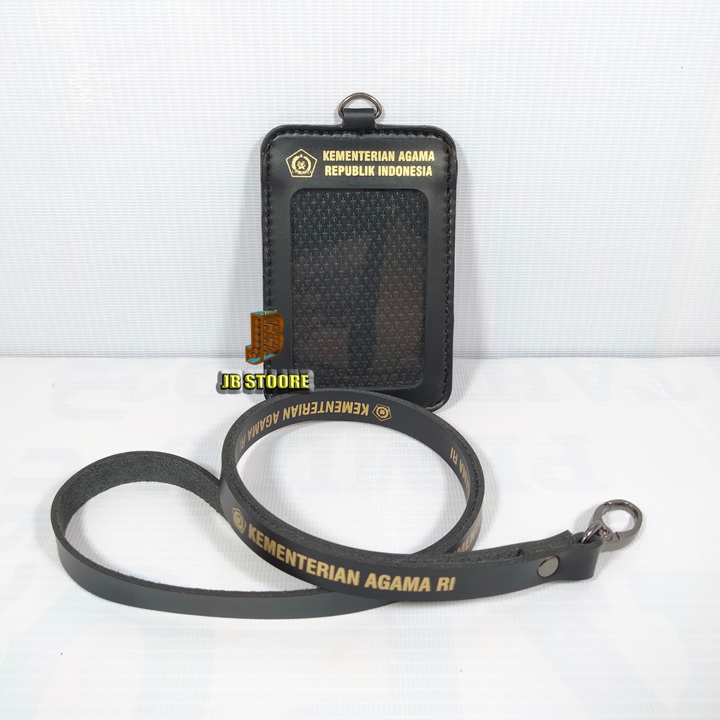 

Tempat Id Card KEMENAG Kulit / Id Card Holder Kementrian Agama Gantung / name tag kemenag tali kulit