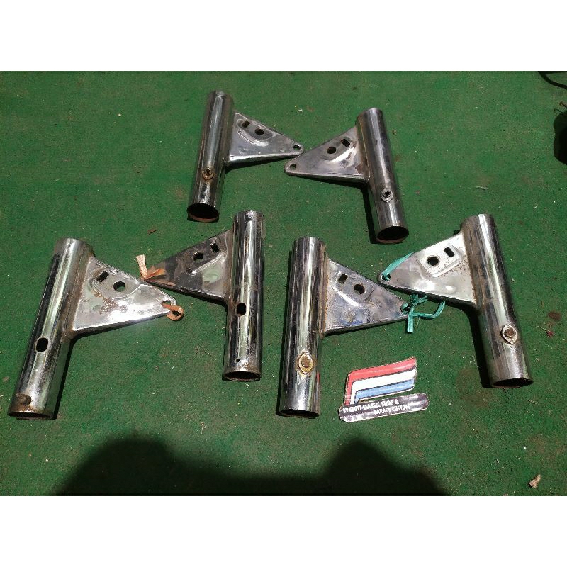 pangkon lampu depan kupingan lampu gl100