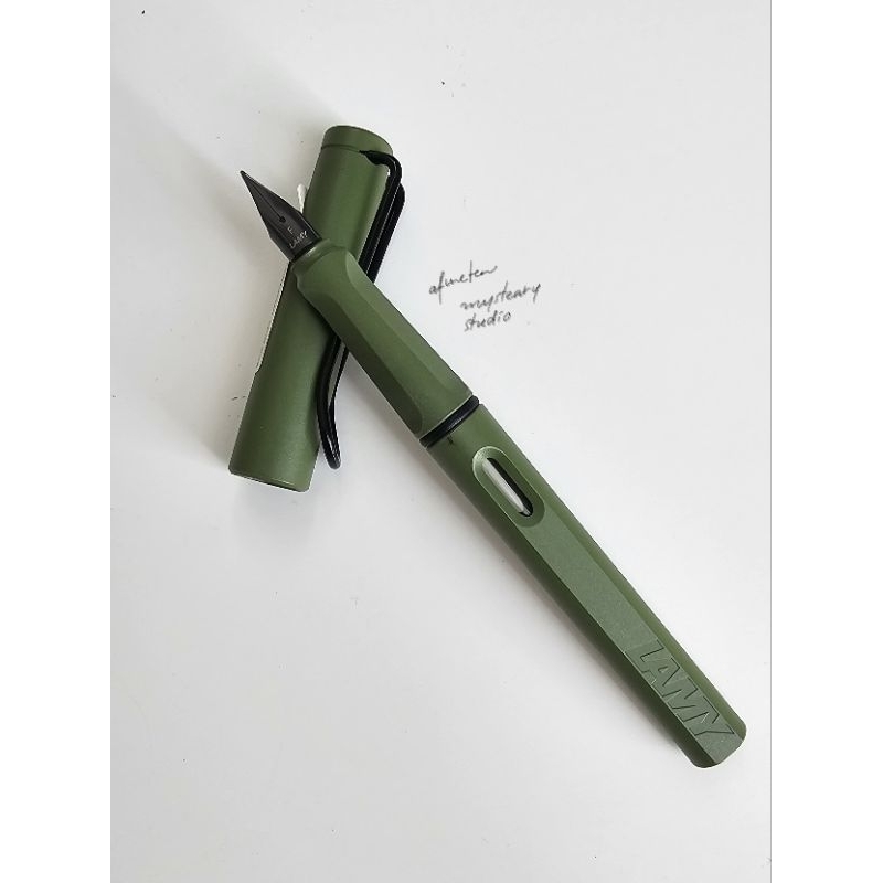 

[PRELOVED] LAMY Safari Fountain Pen - Savannah Green