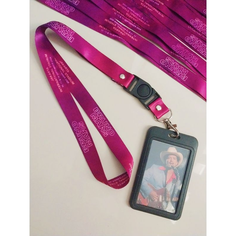 

LANYARD BRUNO MARS IN JAKARTA