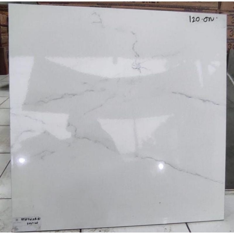 Habitat Keramik putih corak glossy 60x60 statuario snow