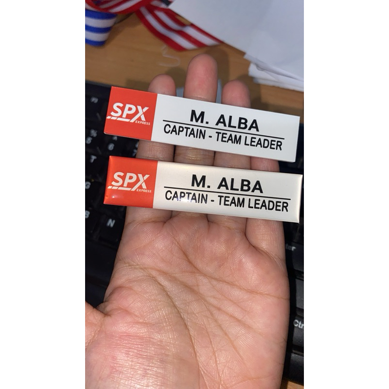 

Name Tag, Nama Dada, Papan Nama