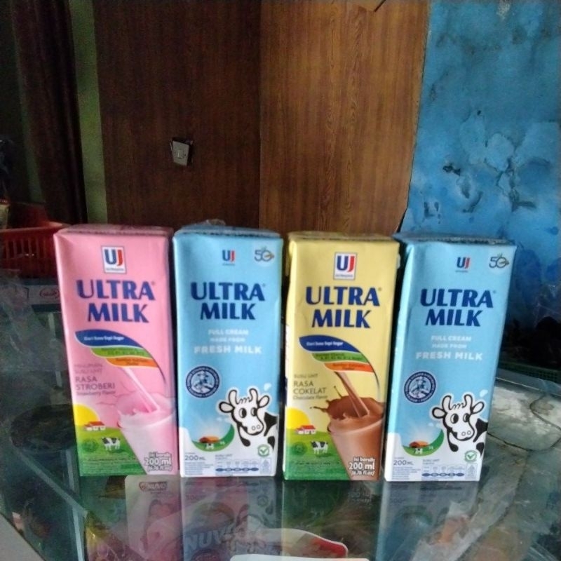 

Susu UHT 200ML (ULTRA MILK)