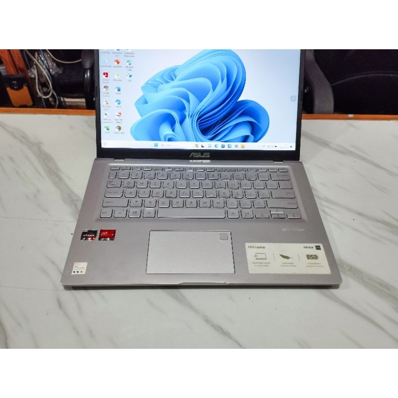 ASUS M415DAO RYZEN 3 3250U VGA 2 GB, RAM 8 GB, SSD 512 GB
