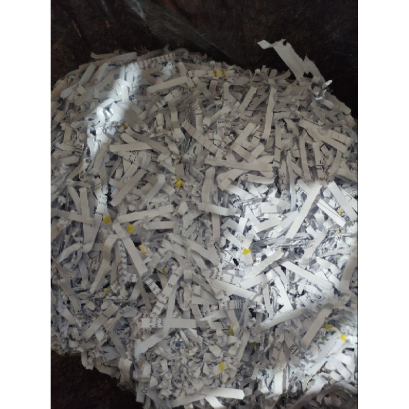 

kertas bekas kantor Shredder, cacahan, serut