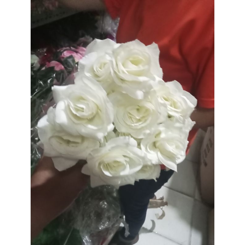 BUNGA PLASTIK| BUNGA HIASAN| BUNGA MAWAR