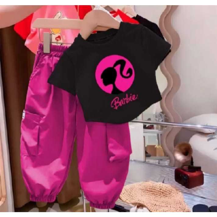 Setelan Anak Barbie Kaos dan Celana Panjang Pink 1-5 thn