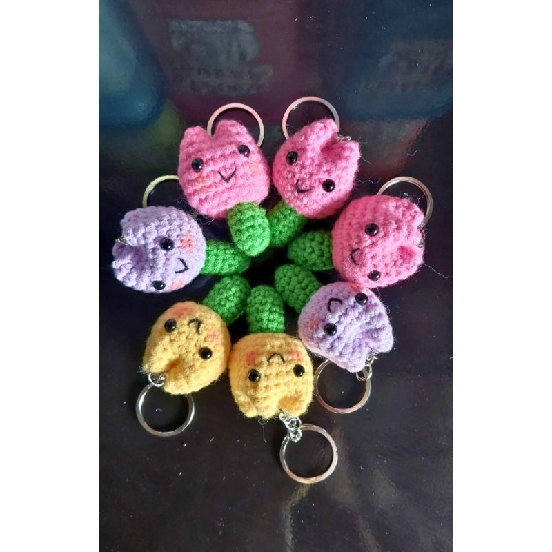 Ganci Amigurumi bunga tulip