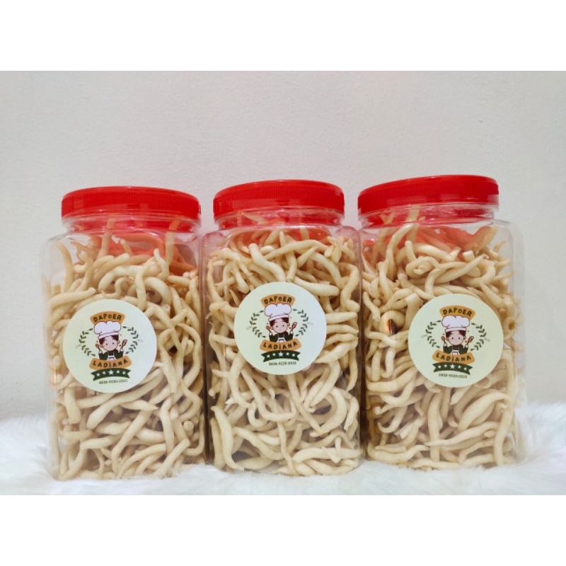 

Curut Keju Premium / Stik Keju Premium / Telur Gabus Keju Premium Homemade